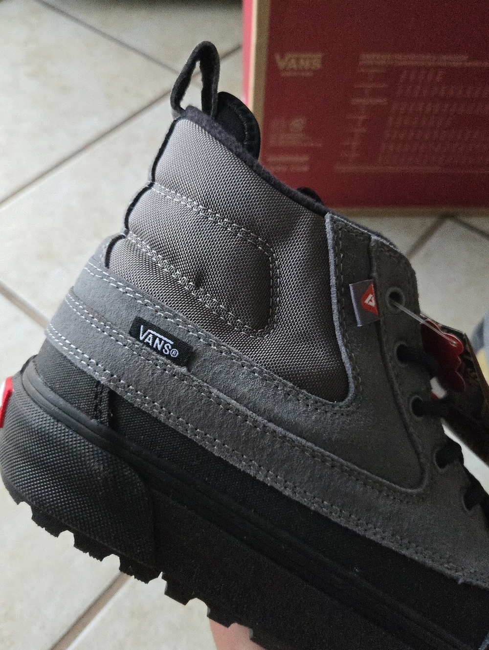 Vans Sk8 Hi Del Pato Women size 8.5 Grey and Black Primaloft 052026 - Picture 3 of 7